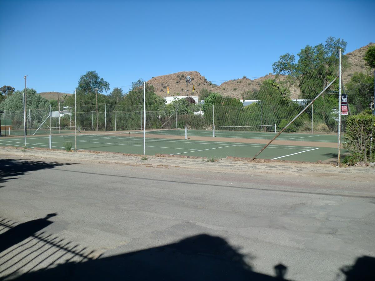 The Barracks Bed & Breakfast Colesberg Exterior photo